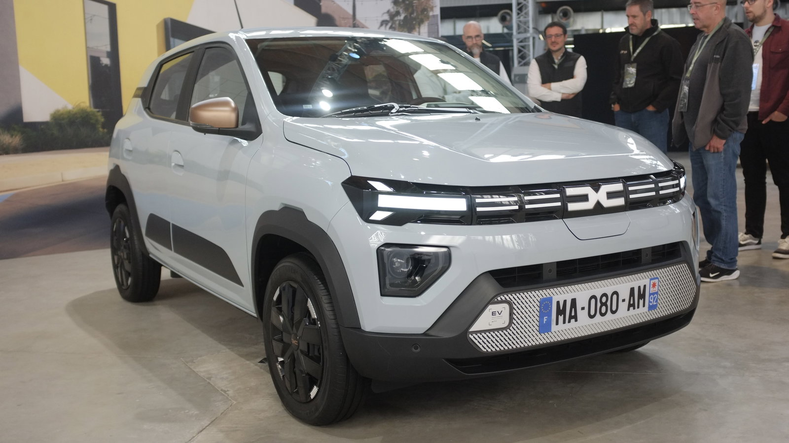 Dacia Spring - front