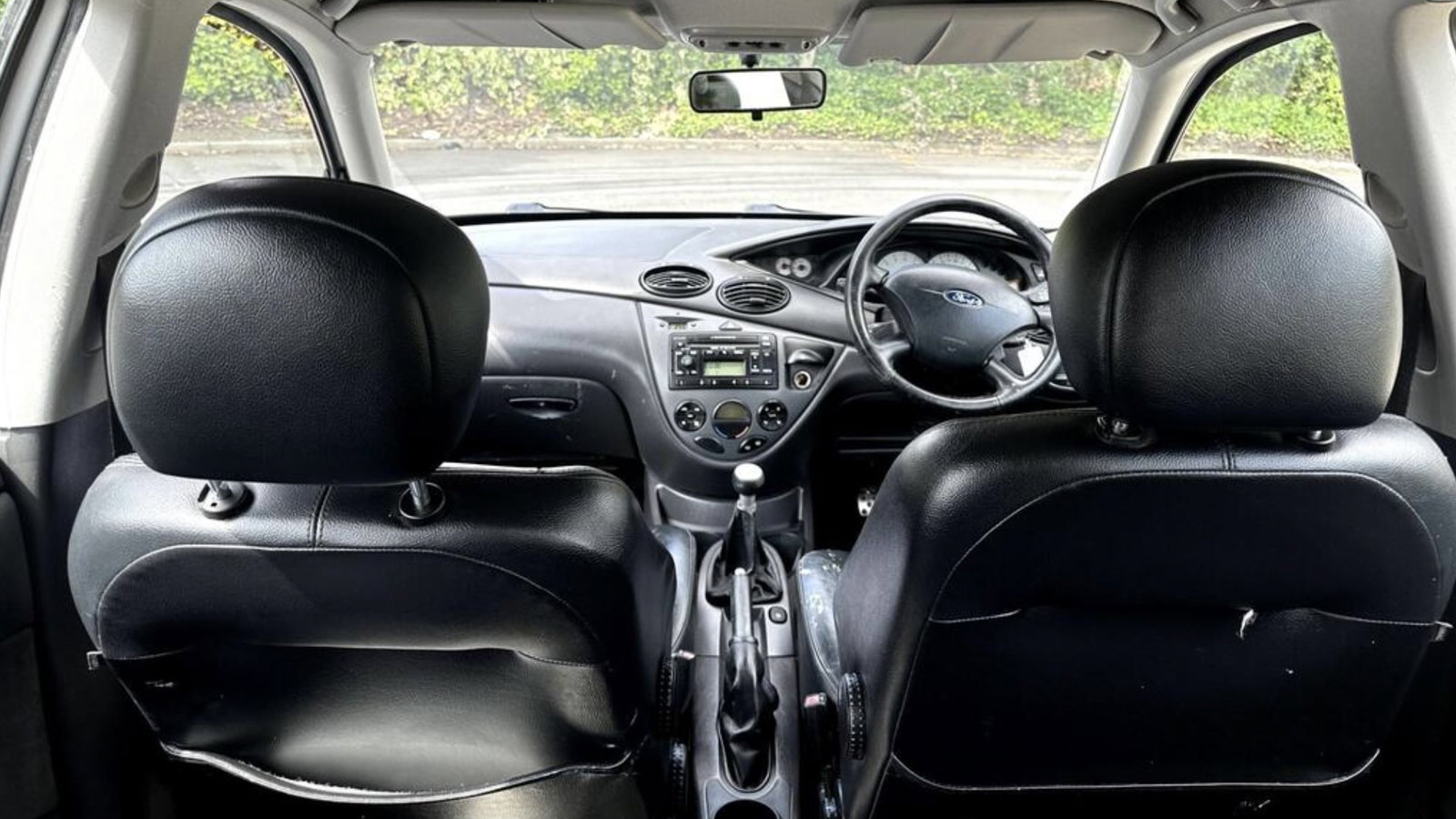 Ford Focus ST170 Estate - interior