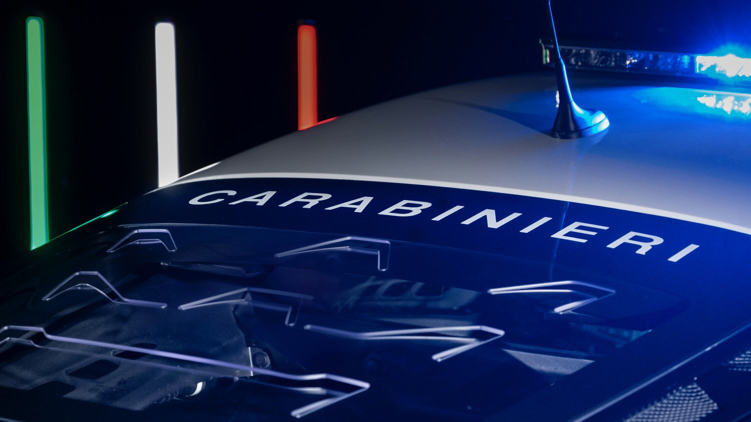 Carabinieri Maserati MCPura - detail