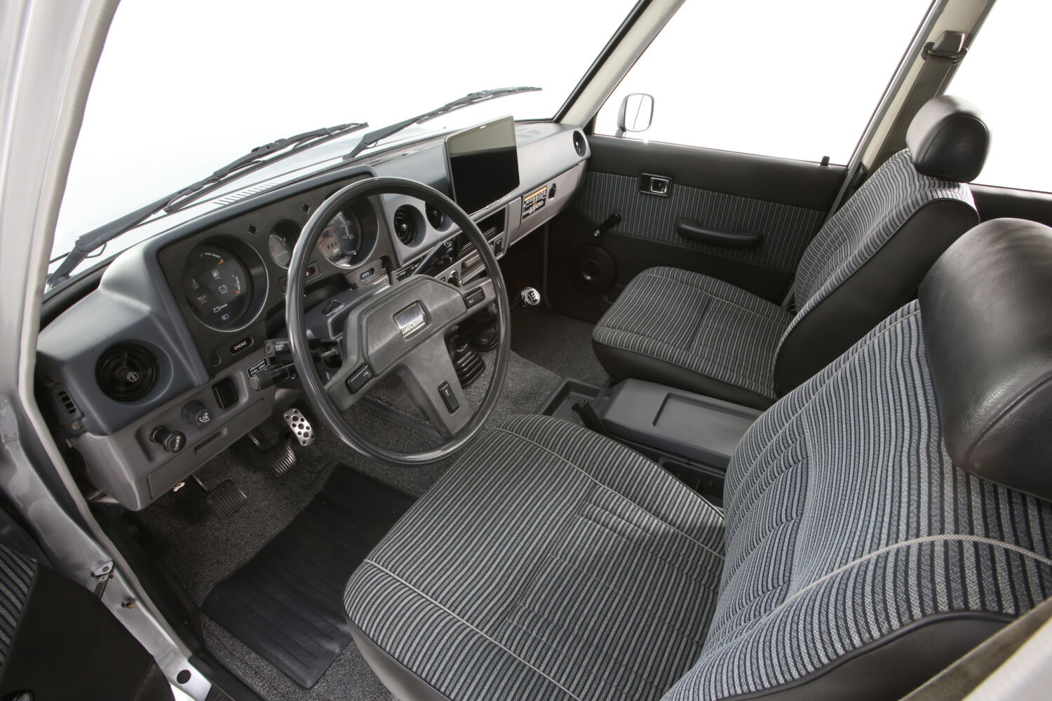 Toyota Turbo Trail Cruiser - interior