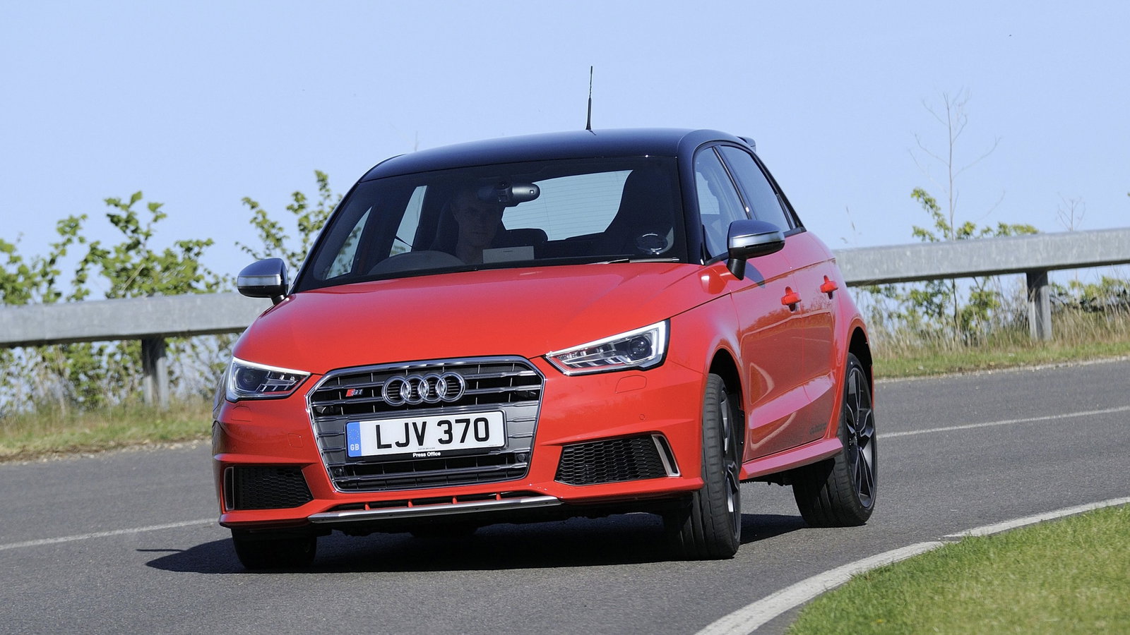 Audi S1