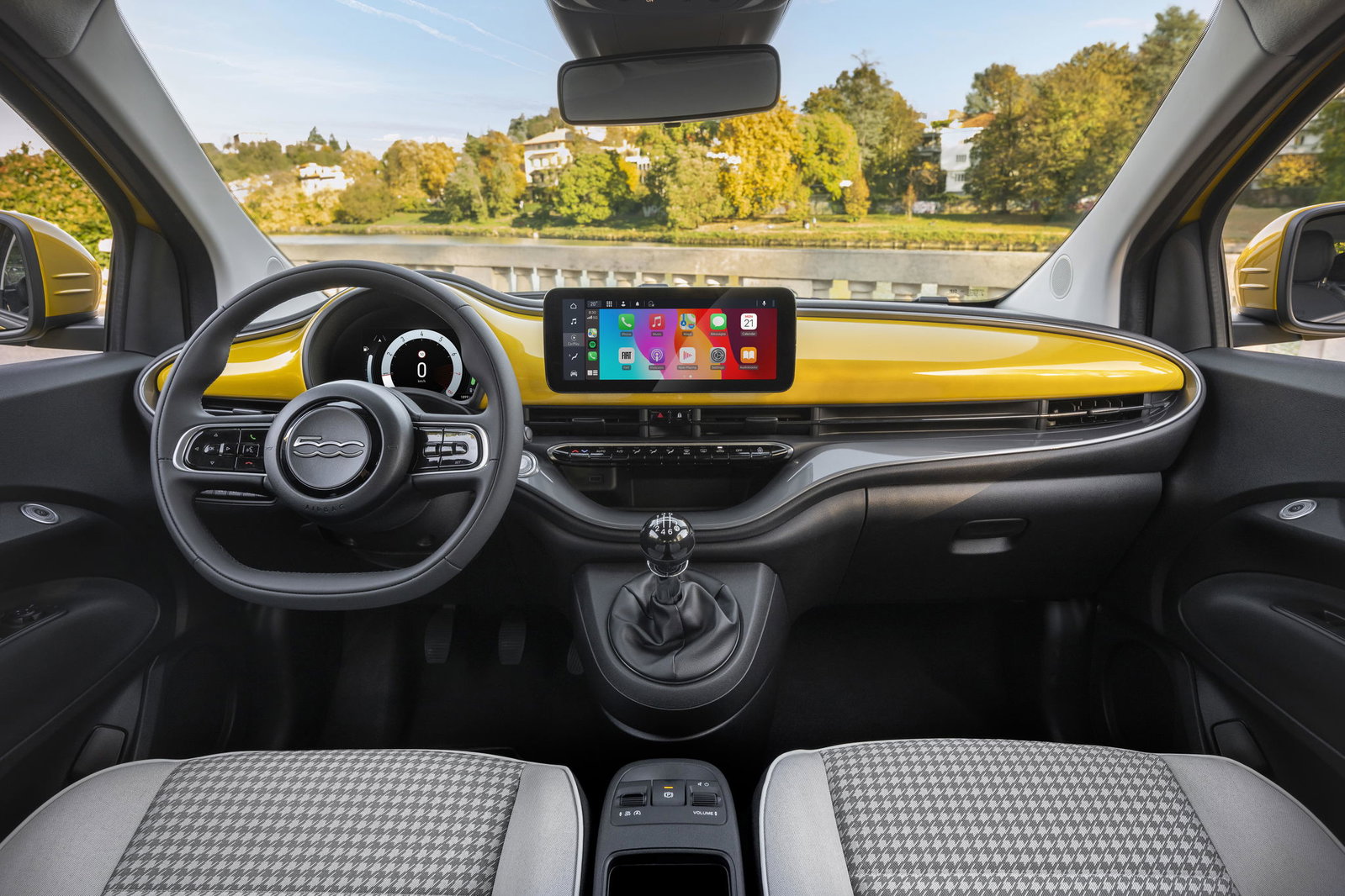 Full Info Arrives On Back-To-Basics, Manual Fiat 500 Hybrid