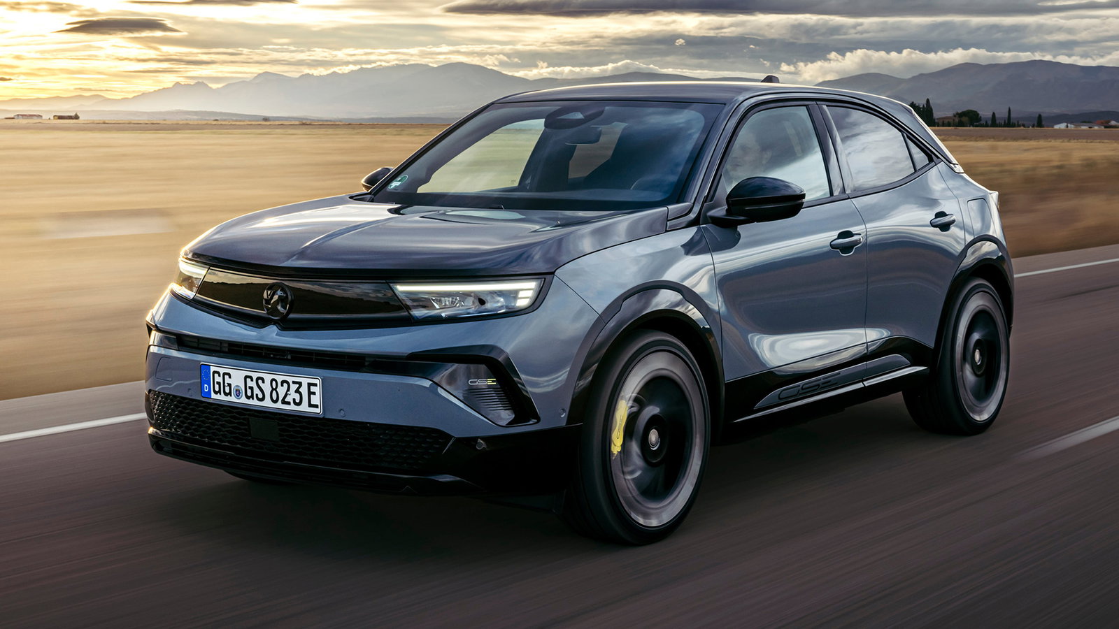 2025 Vauxhall Mokka GSE, front