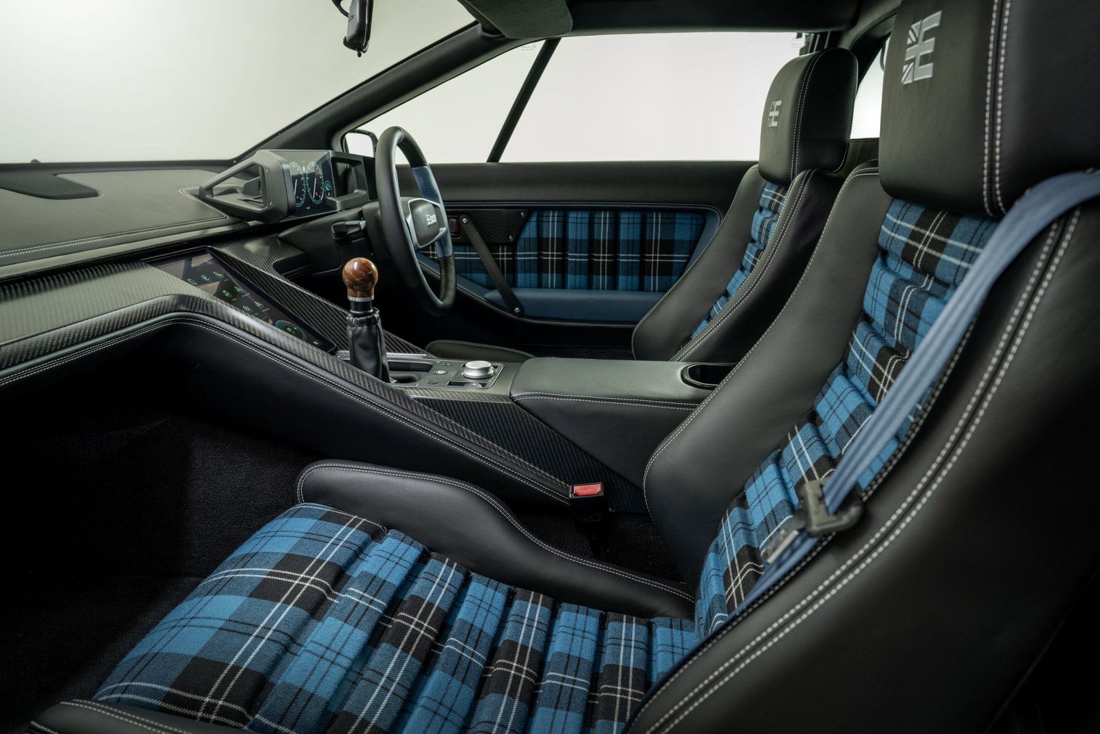 Encor Series 1 - interior