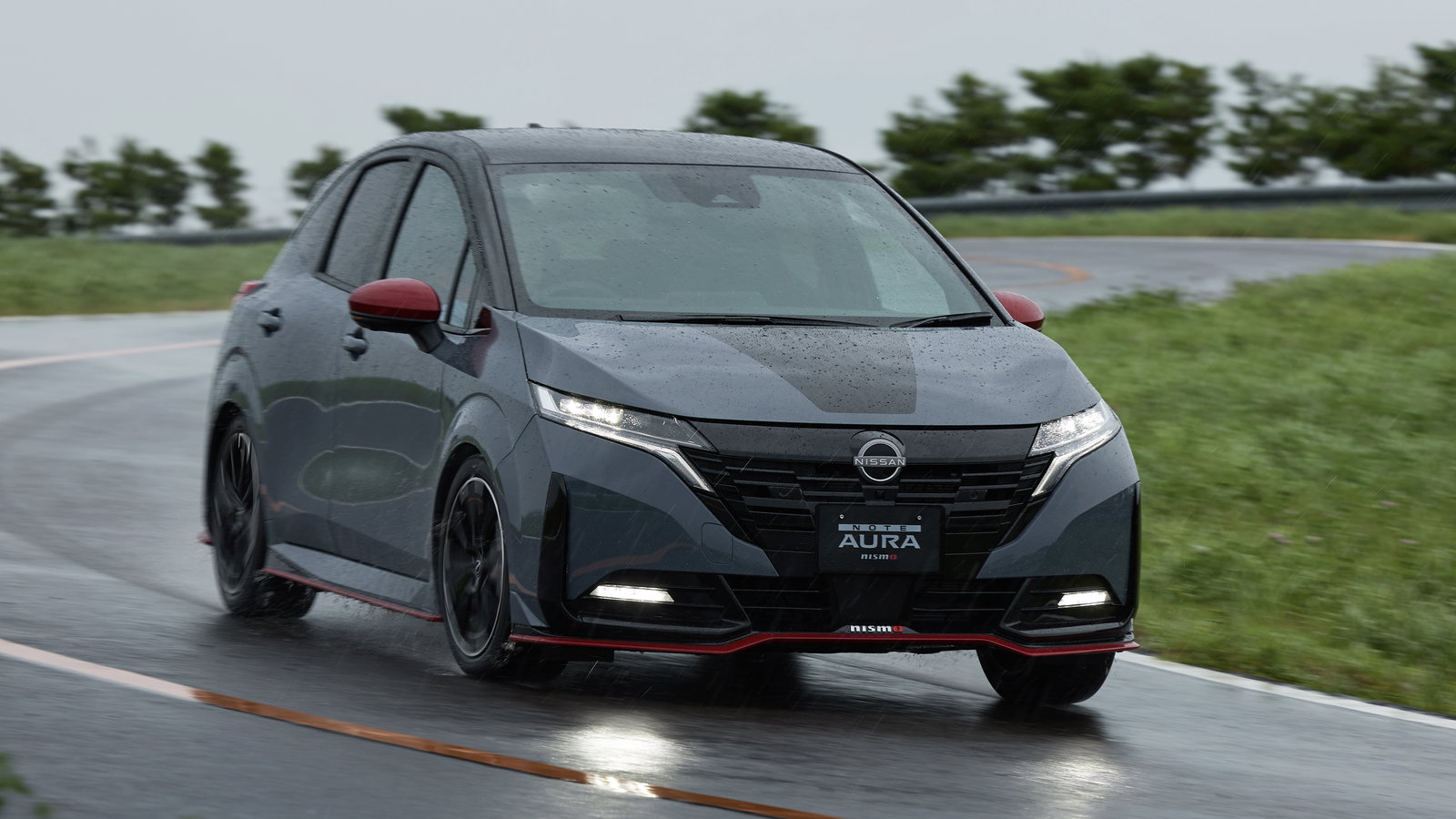 Nissan Note Aura Nismo - front