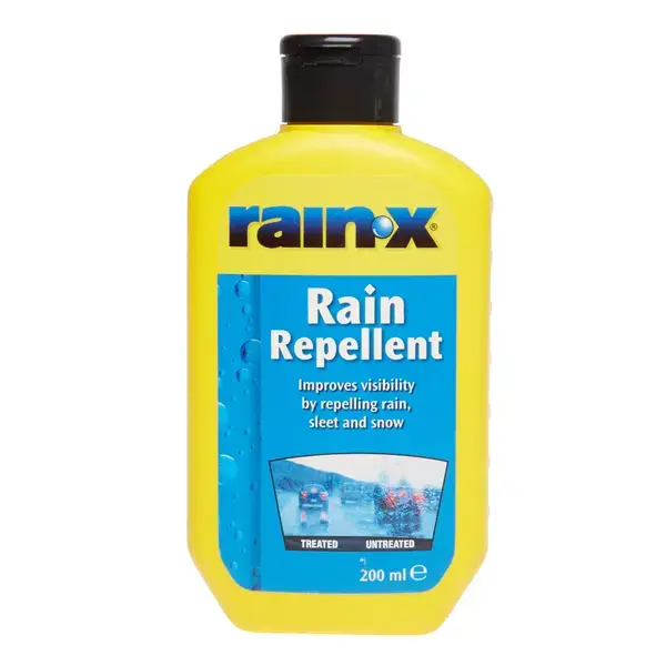 5 Cleaning Products To Get Your Car Ready For Winter