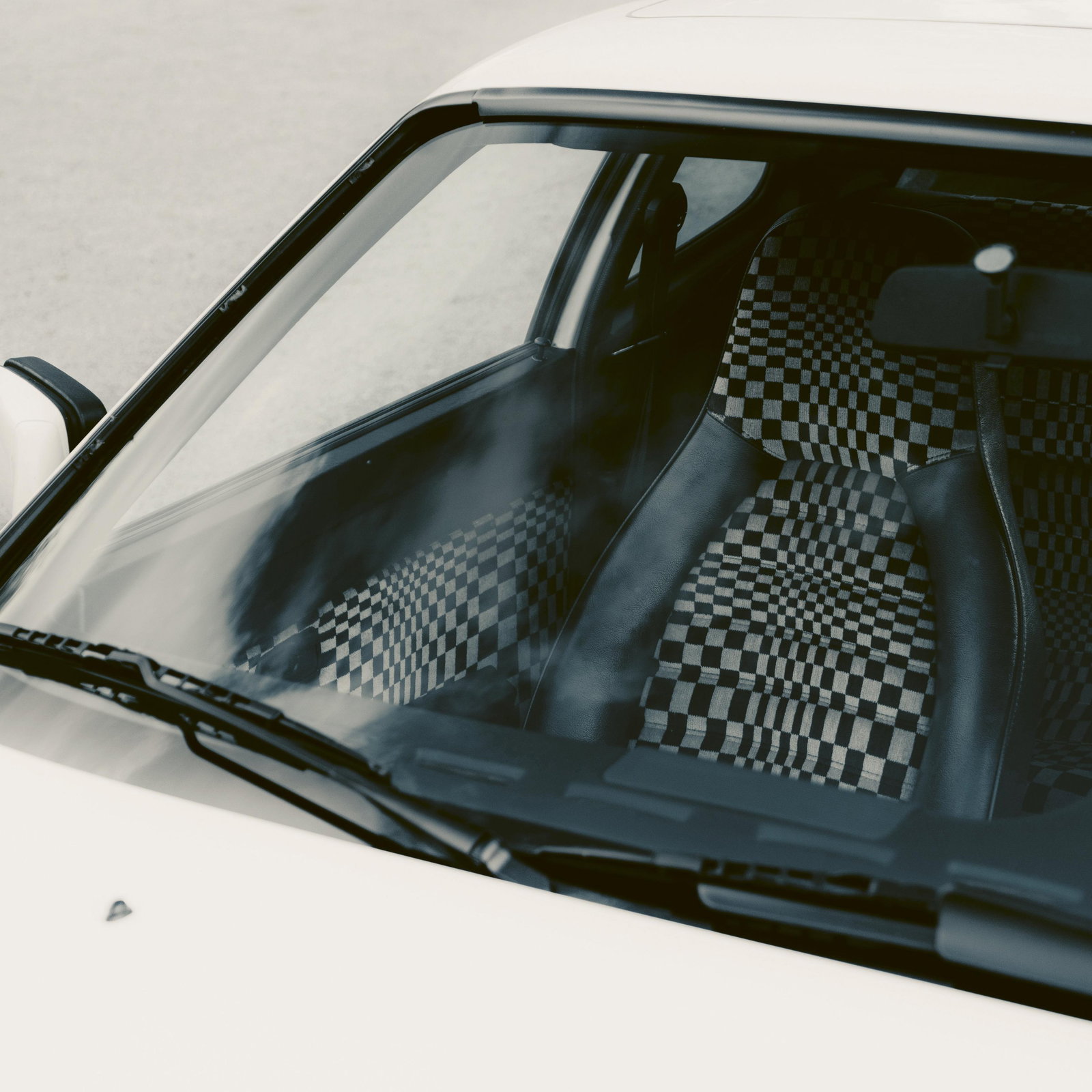 Porsche 911 with Pasha seats