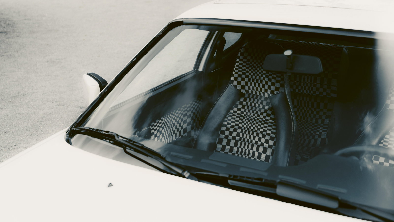 Porsche 911 with Pasha seats