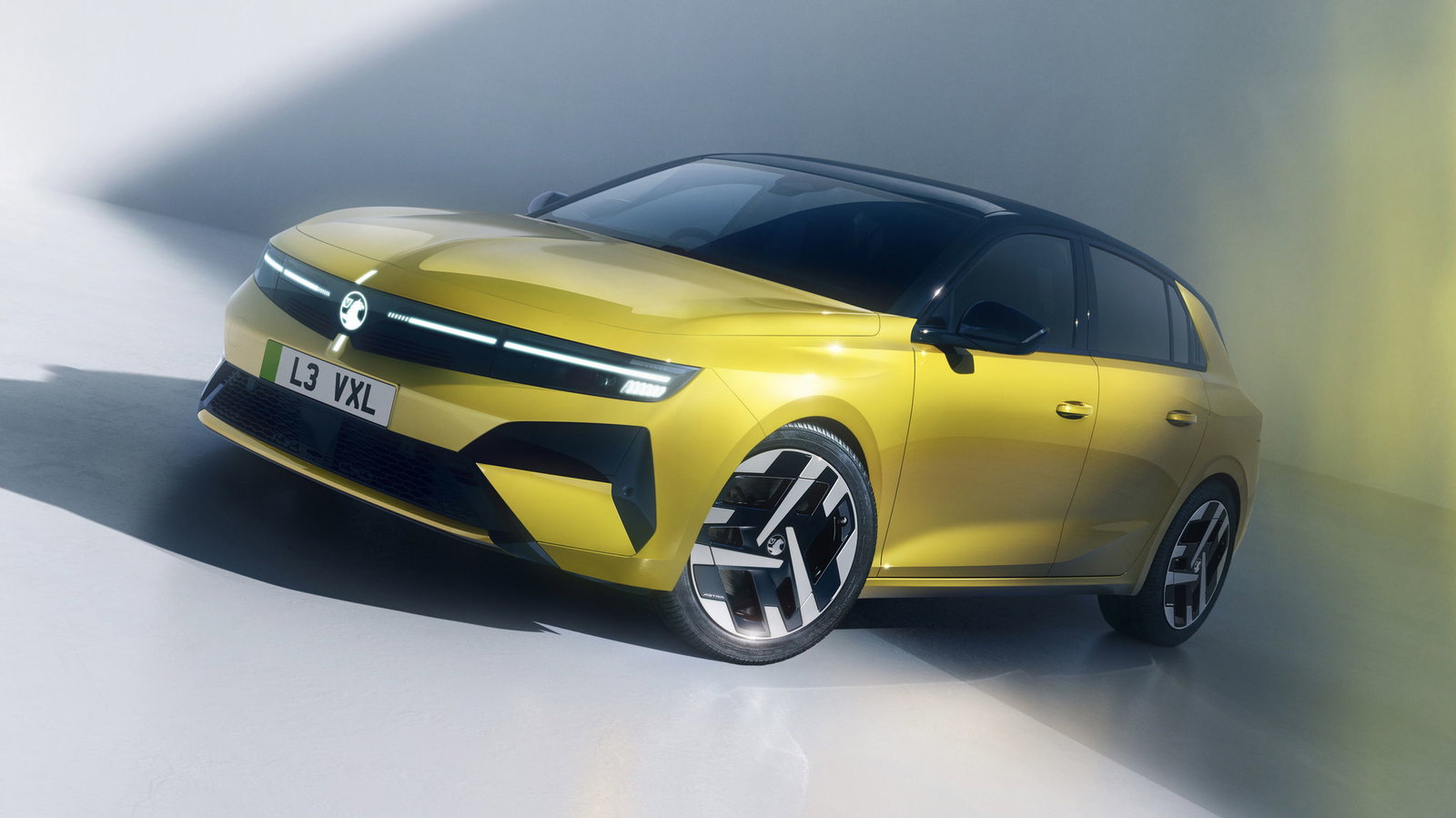 2026 Vauxhall Astra - front