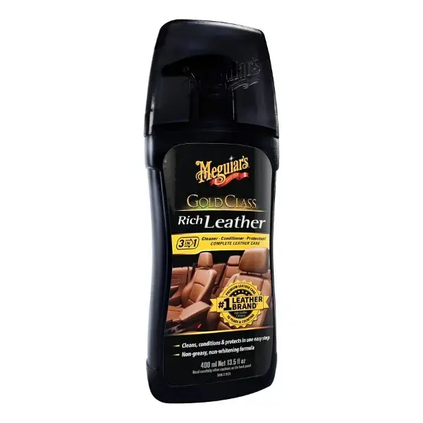 5 Essential Products To Keep Your Car Interior Extra-Clean