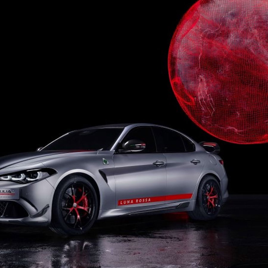 Alfa Romeo Giulia Quadrifoglio Luna Rossa