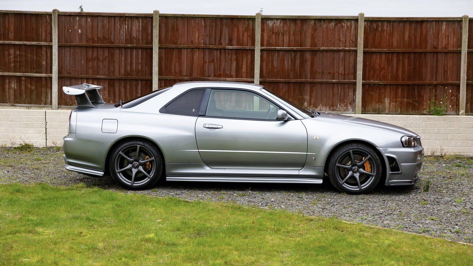 Kick Off 2026 Right With This Stunning Nissan Skyline GT-R V-Spec