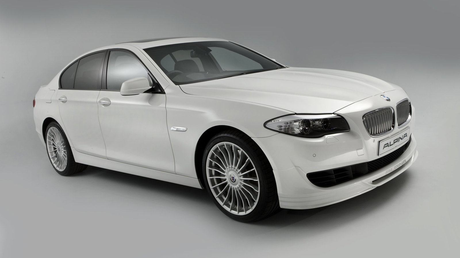 F10 Alpina B5