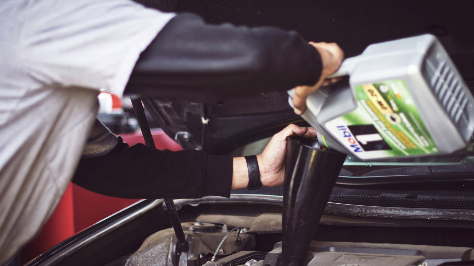 5 Essential Winter Car Battery Maintenance Products