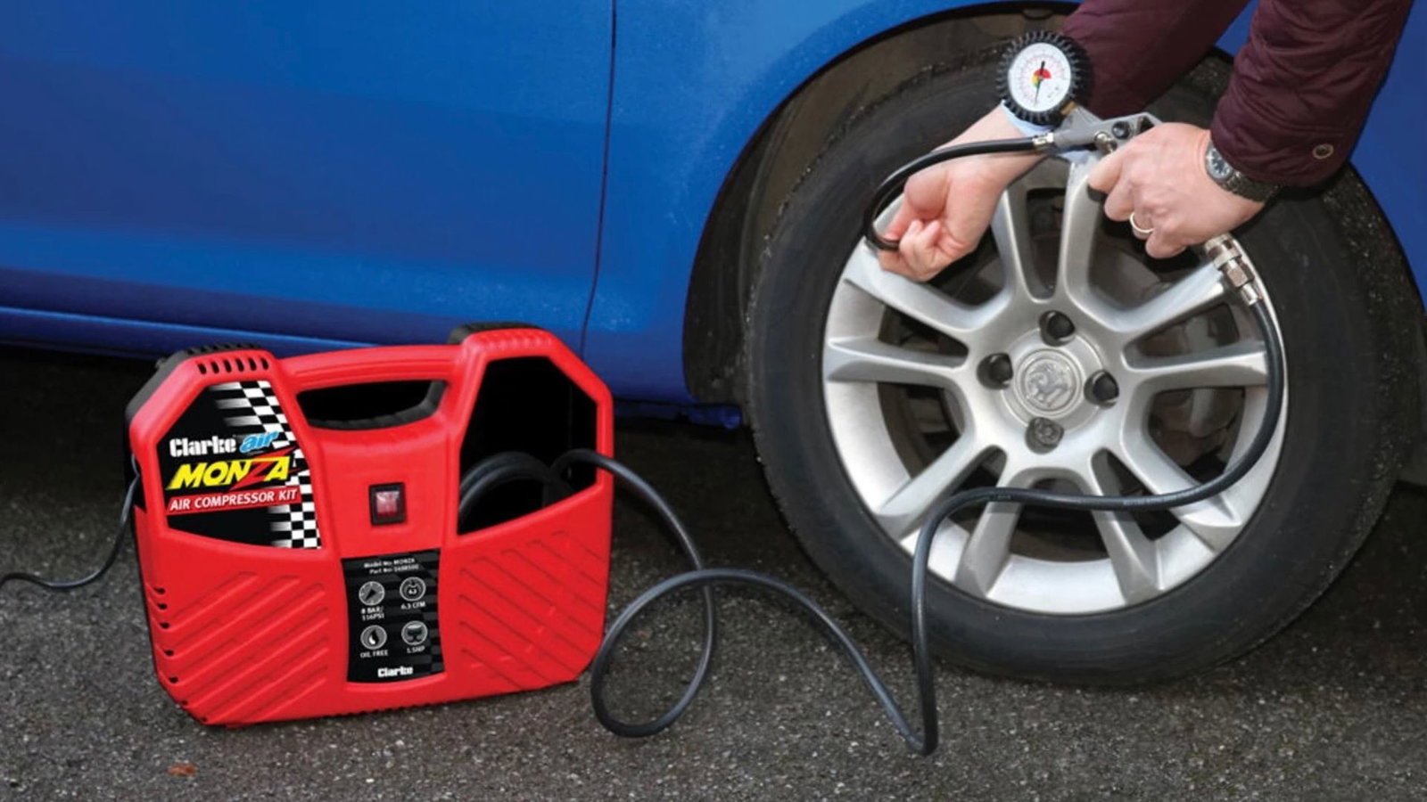 The Clarke IT1500 Induction Heating Kit is a Seized Bolt’s Worst Nightmare