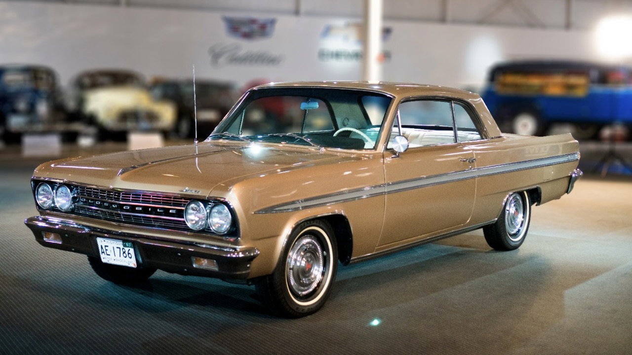 Oldsmobile F-85 Jetfire