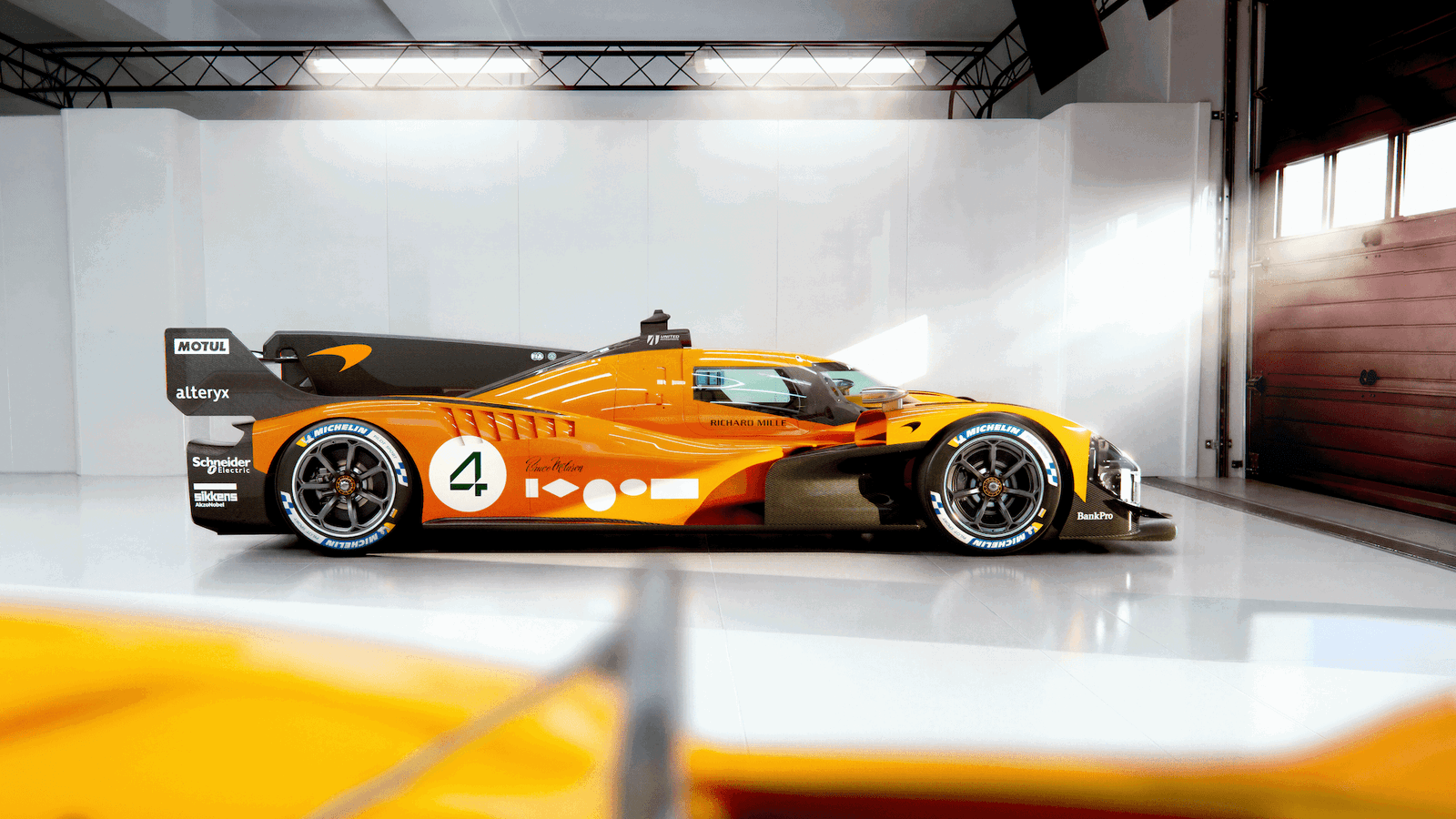 McLaren MCL-HY - side