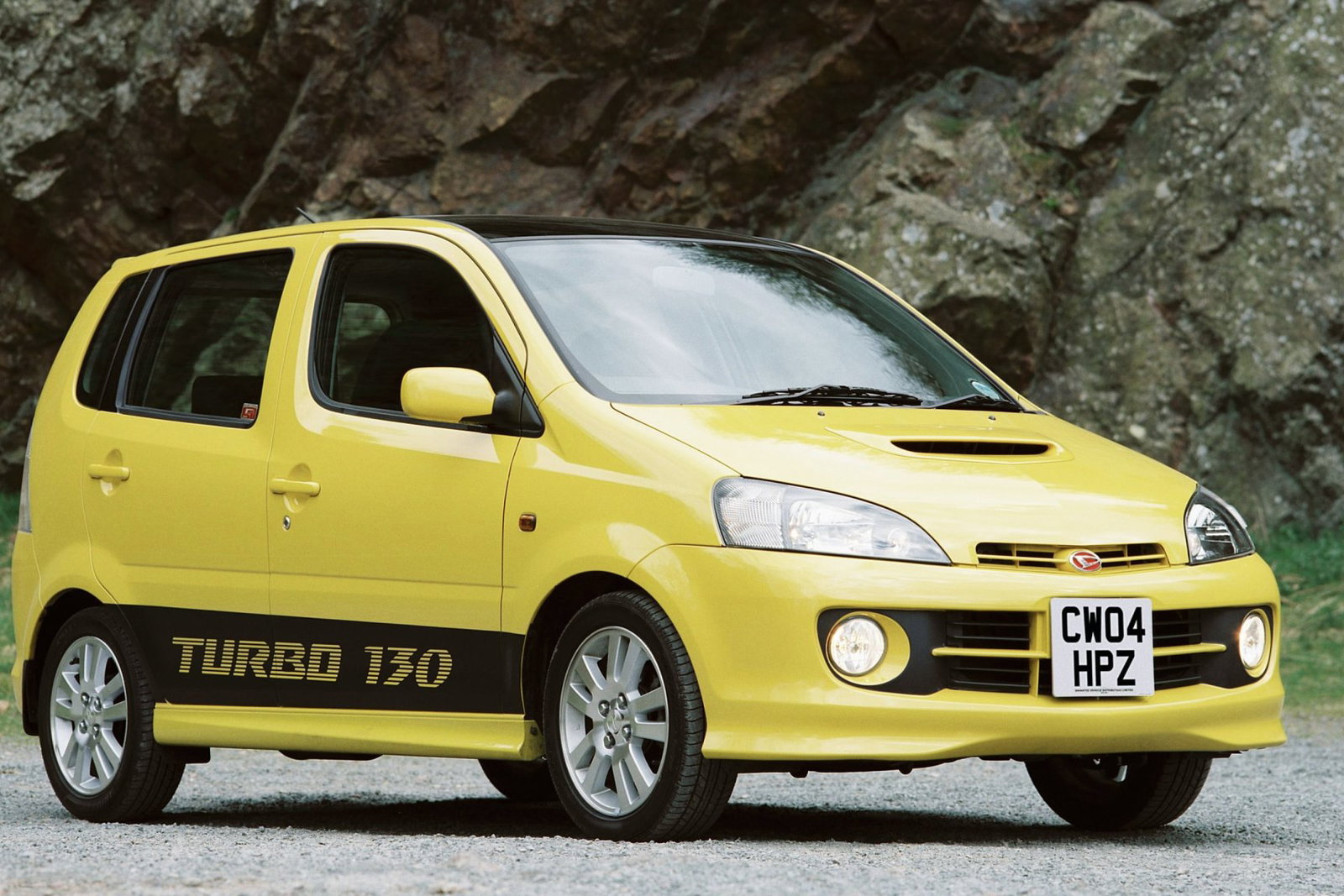 Daihatsu YRV Turbo 130 - front