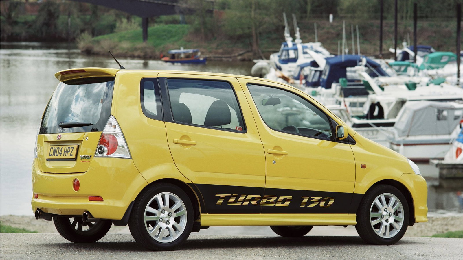 Daihatsu YRV Turbo 130 - rear