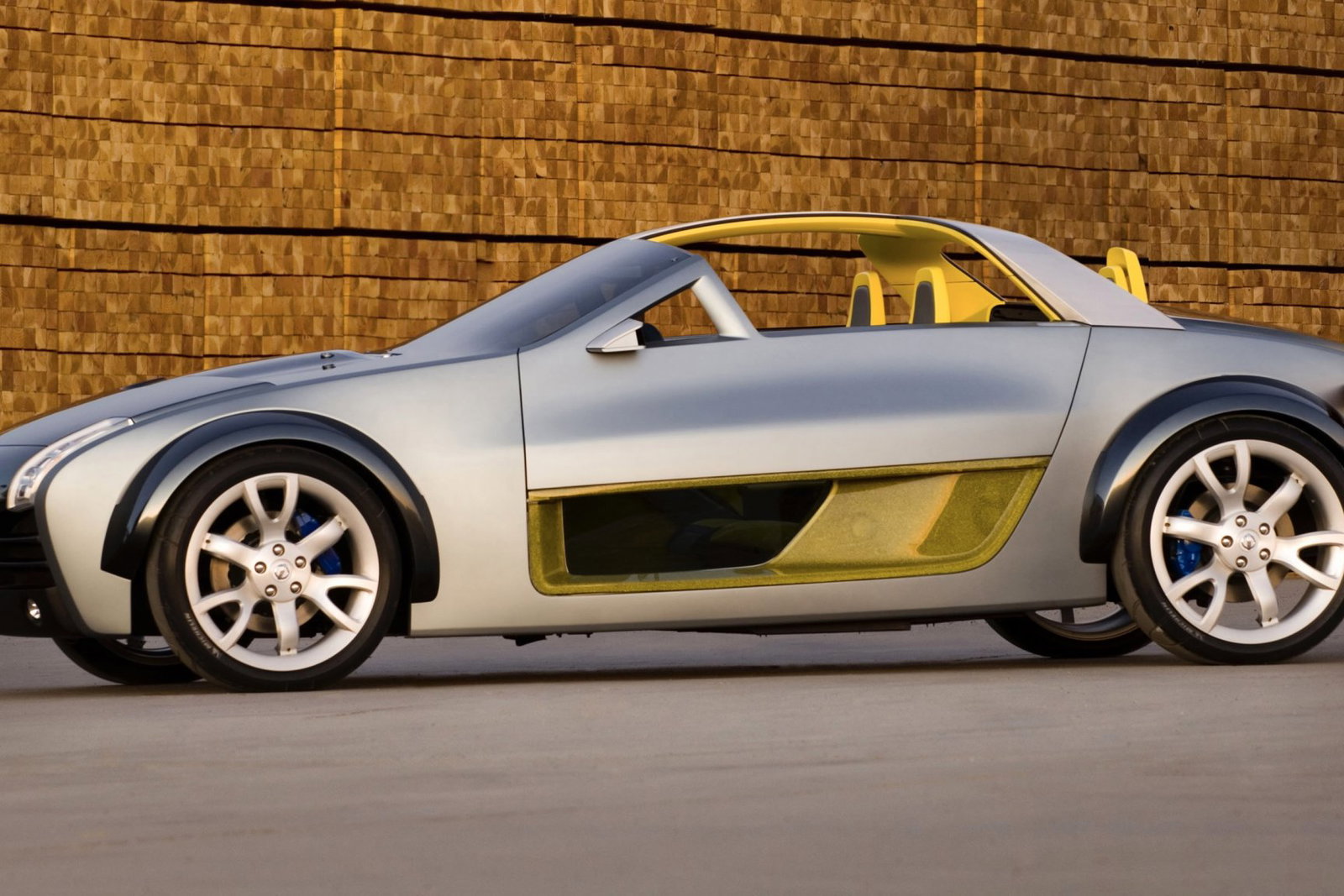 Nissan Urge concept - side