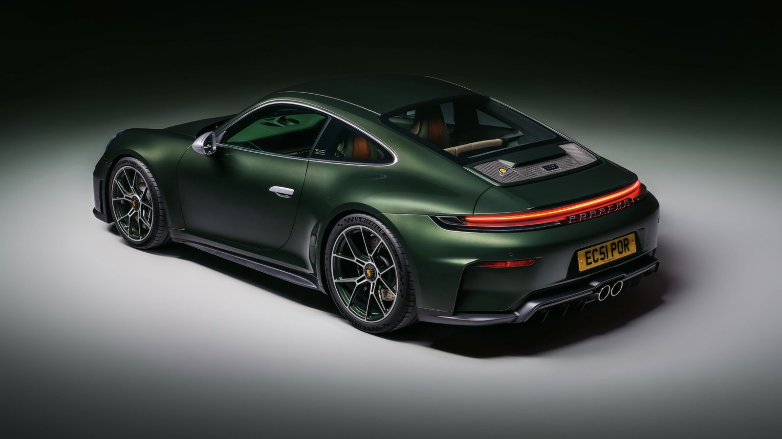 Porsche 911 GT3 Earls Court 51 - rear