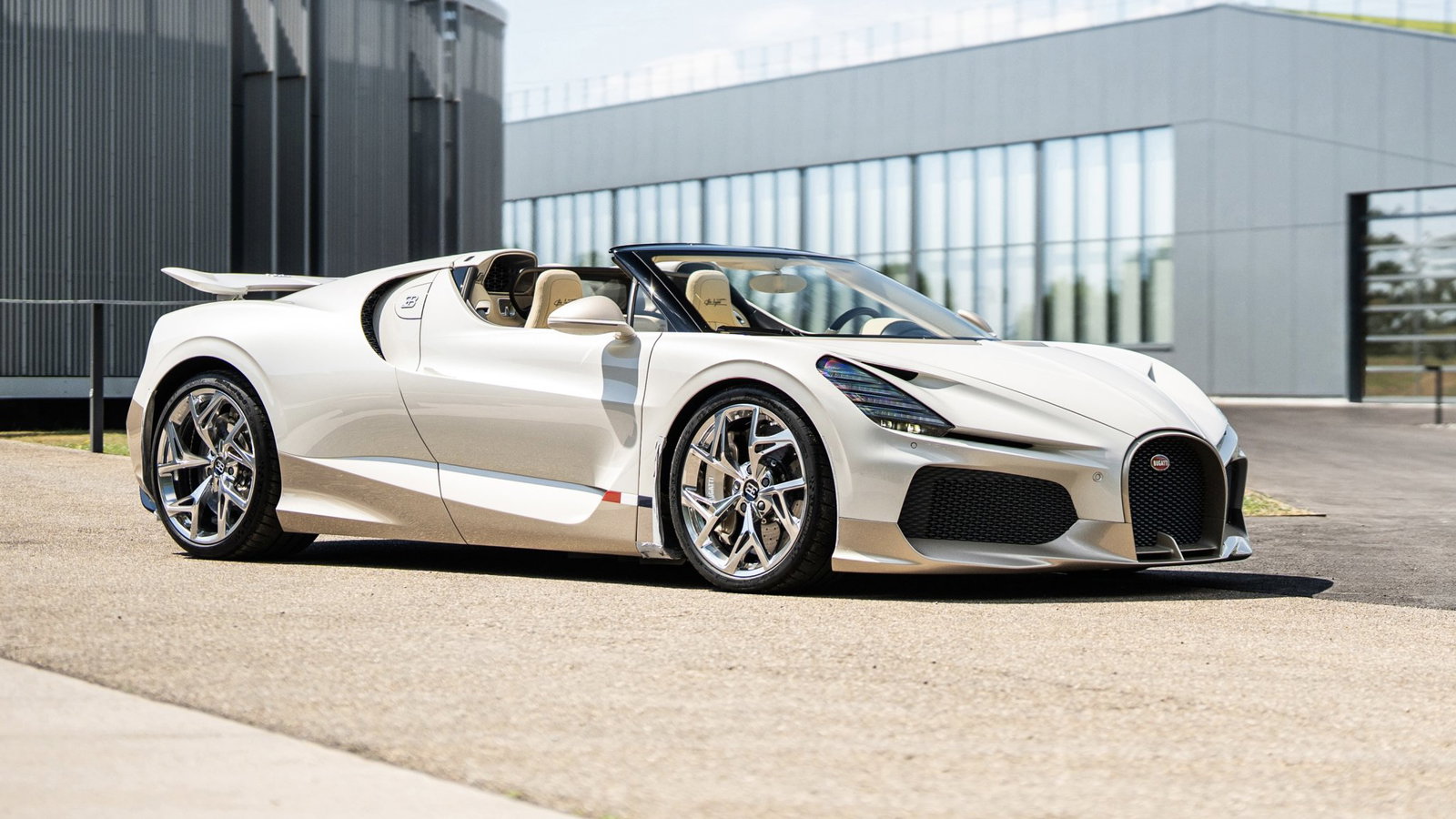 Final Bugatti Mistral - front