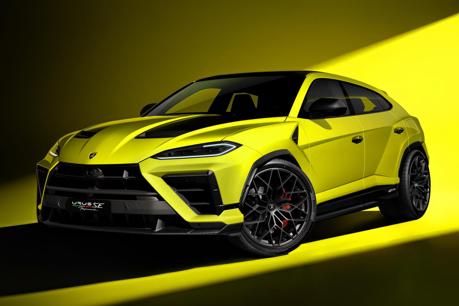 Lamborghini Urus SE Performante - front
