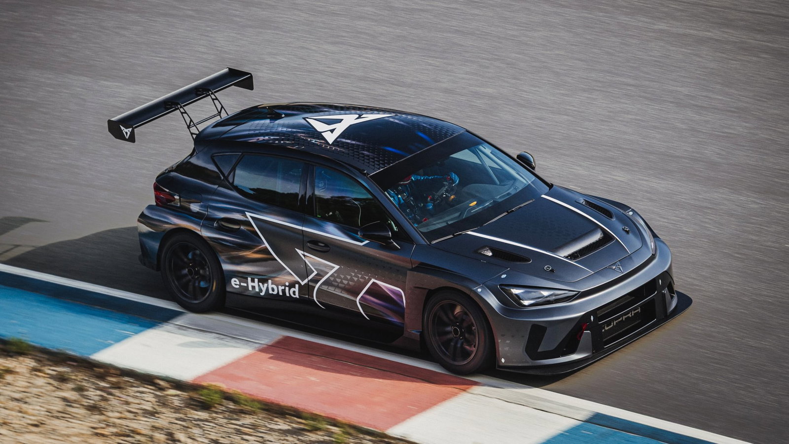 Cupra Leon e-Hybrid Racer