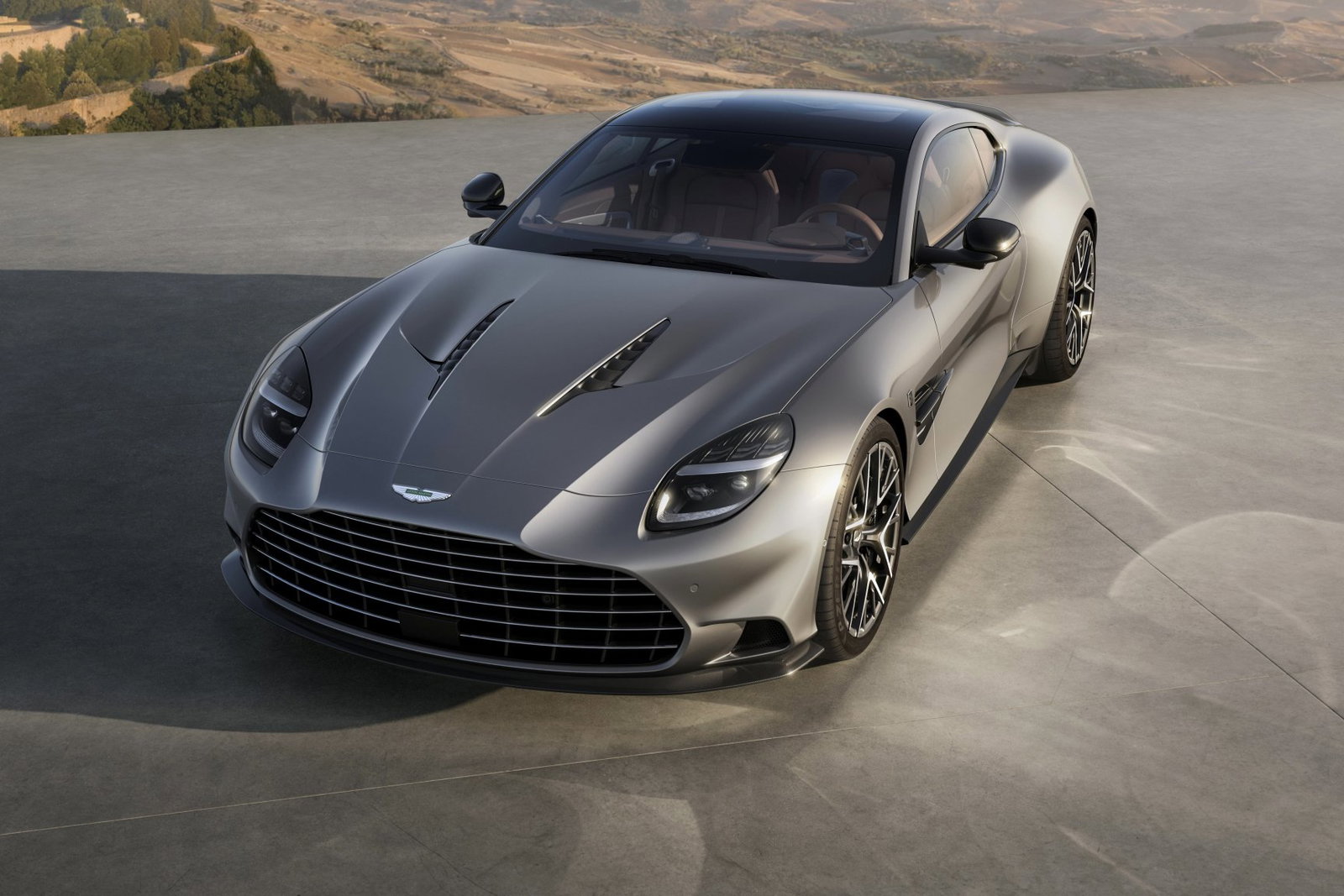 Aston Martin Vanquish 25 - front