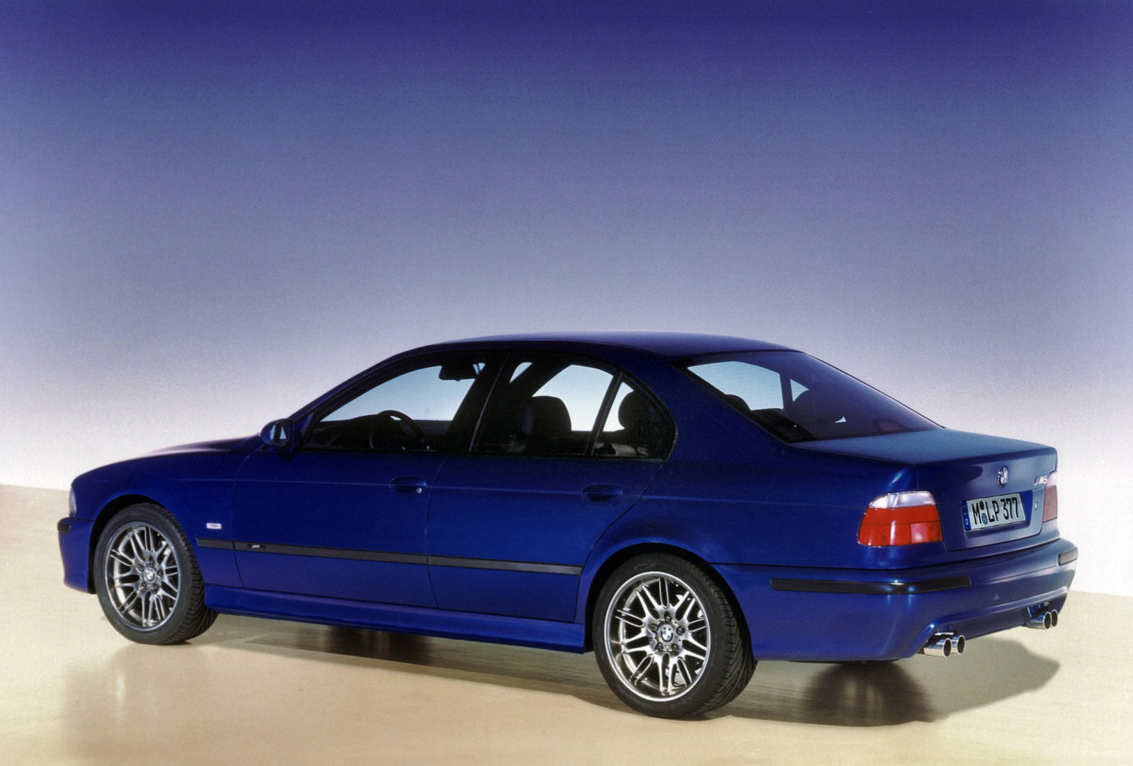 BMW E39 M5