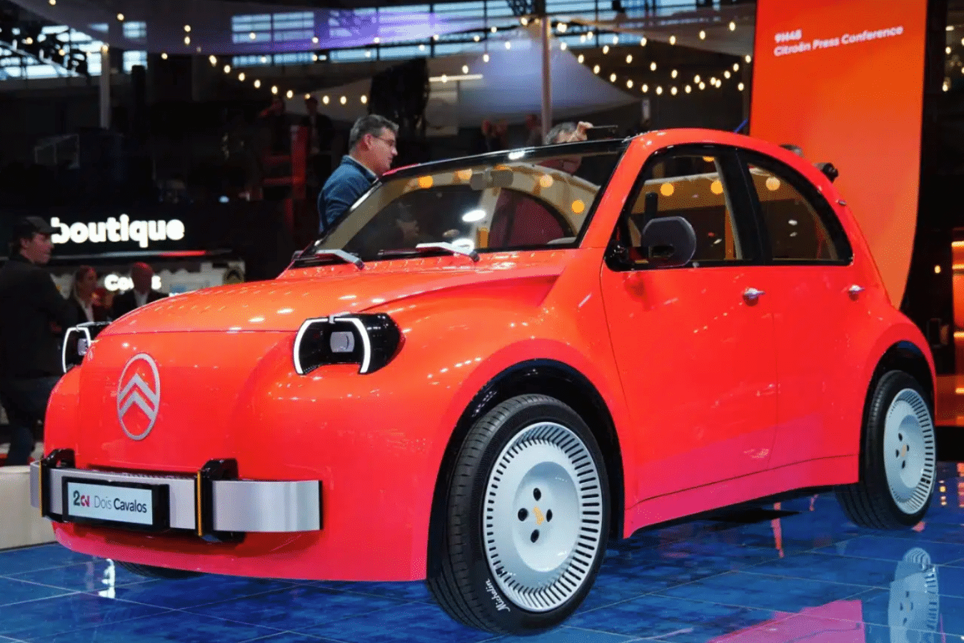 Citroen 2CV, Paris Motor Show