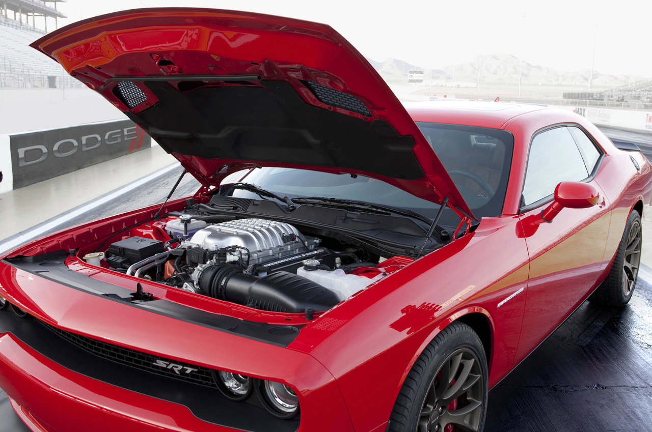 700bhp Makes The Dodge Challenger SRT Hellcat The Most Powerful Muscle Car Ever