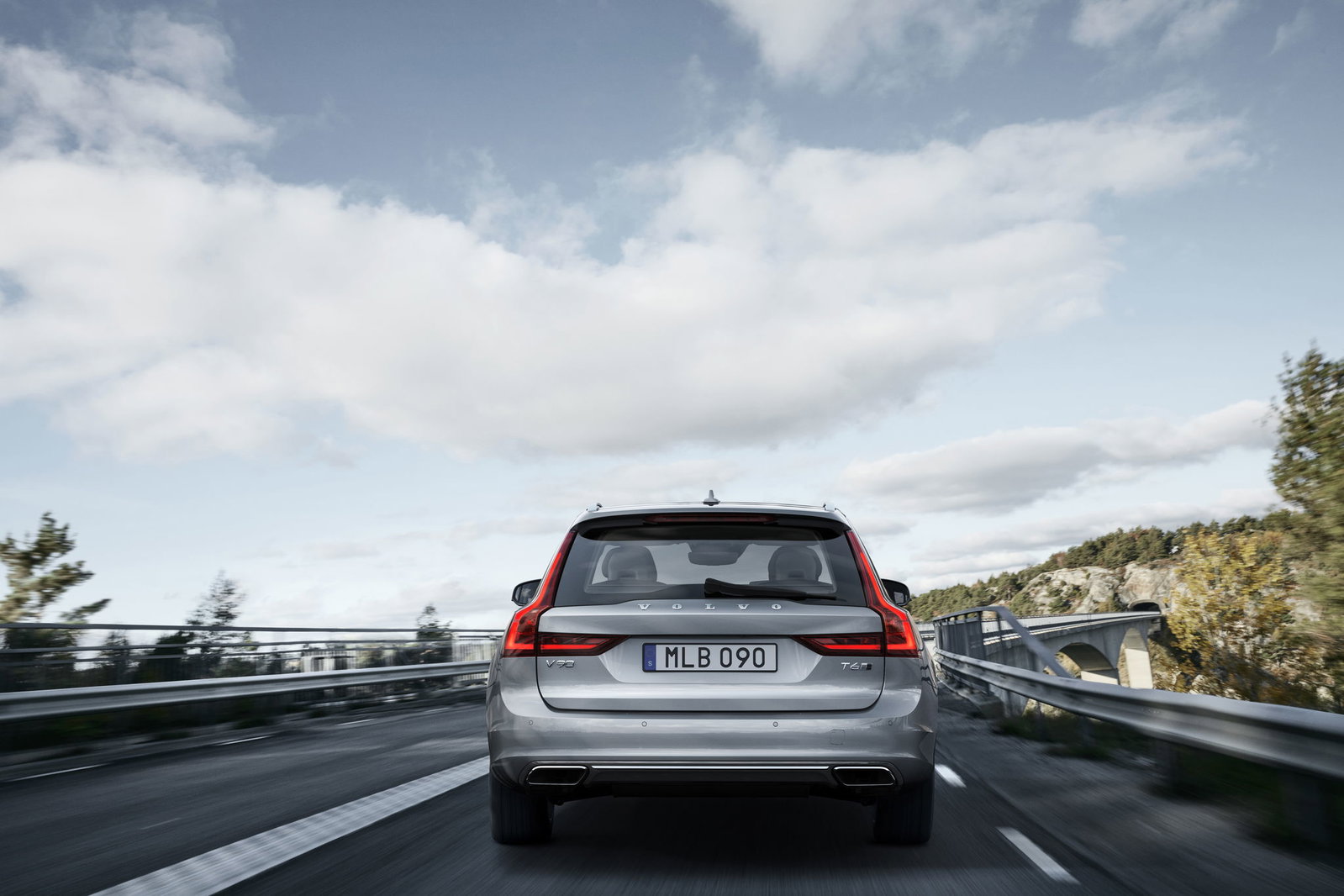Say Hello To The New Volvo V90: Your New Favourite Wagon