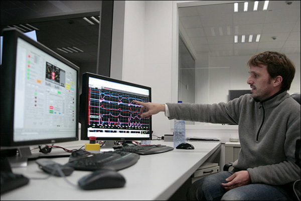 How Top-Tier Racing Teams Use Simulators To Ensure Success