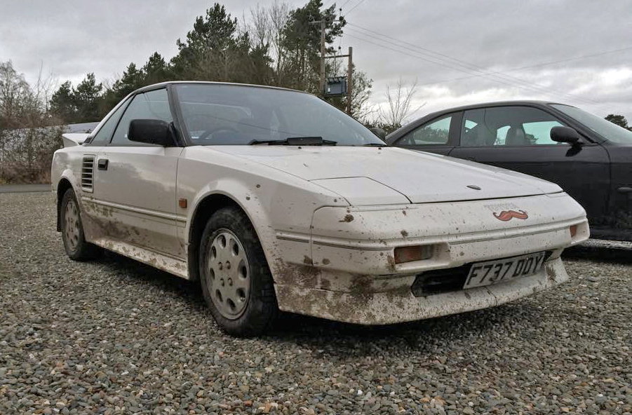 Don't worry, it never gets this dirty; this was from a recent incident with a trailer