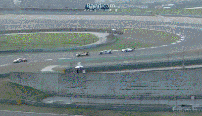  30 Stunning Photos From The Thrilling Australian Grand Prix 