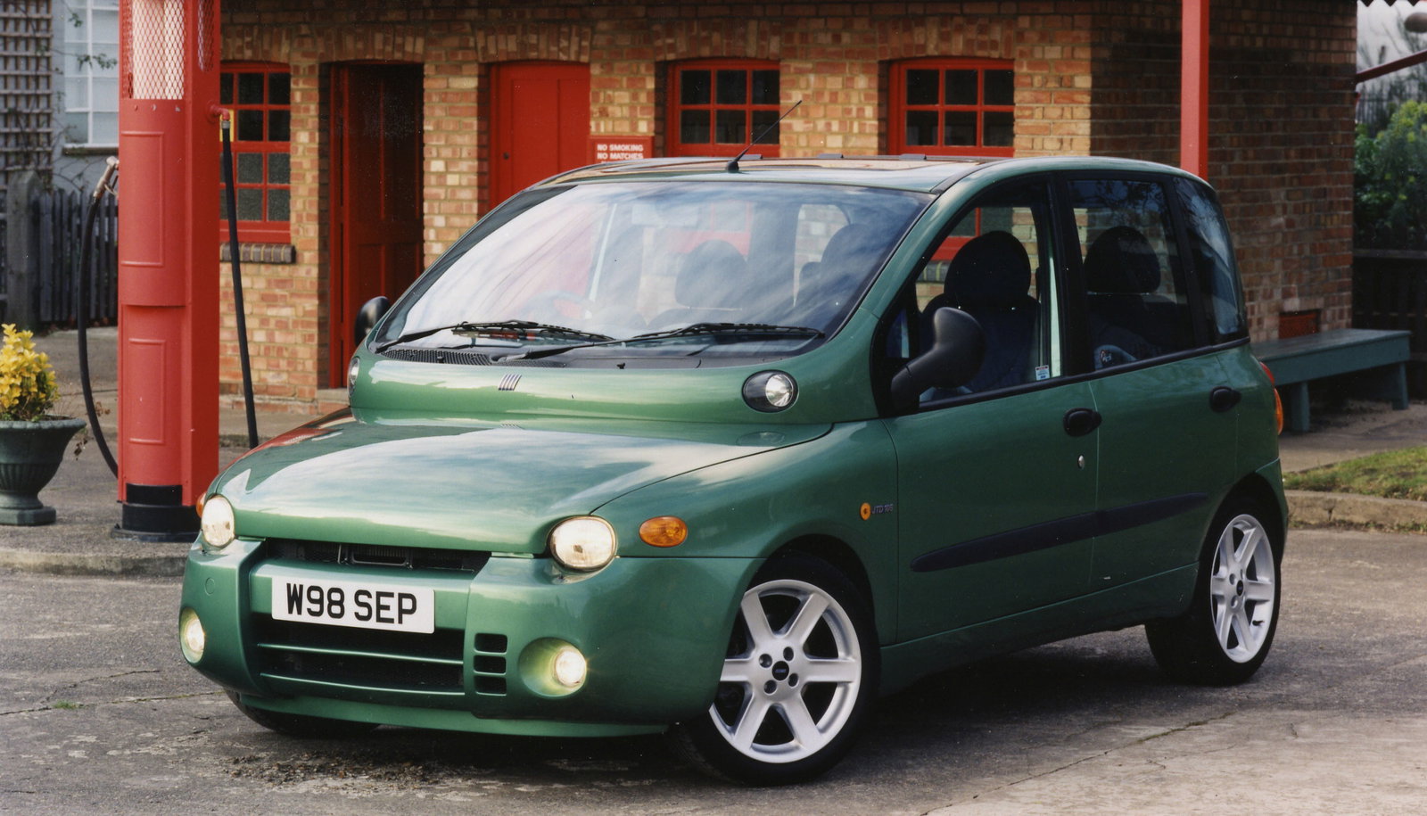 10 Painfully Honest Car Reviews, Written By You Guys