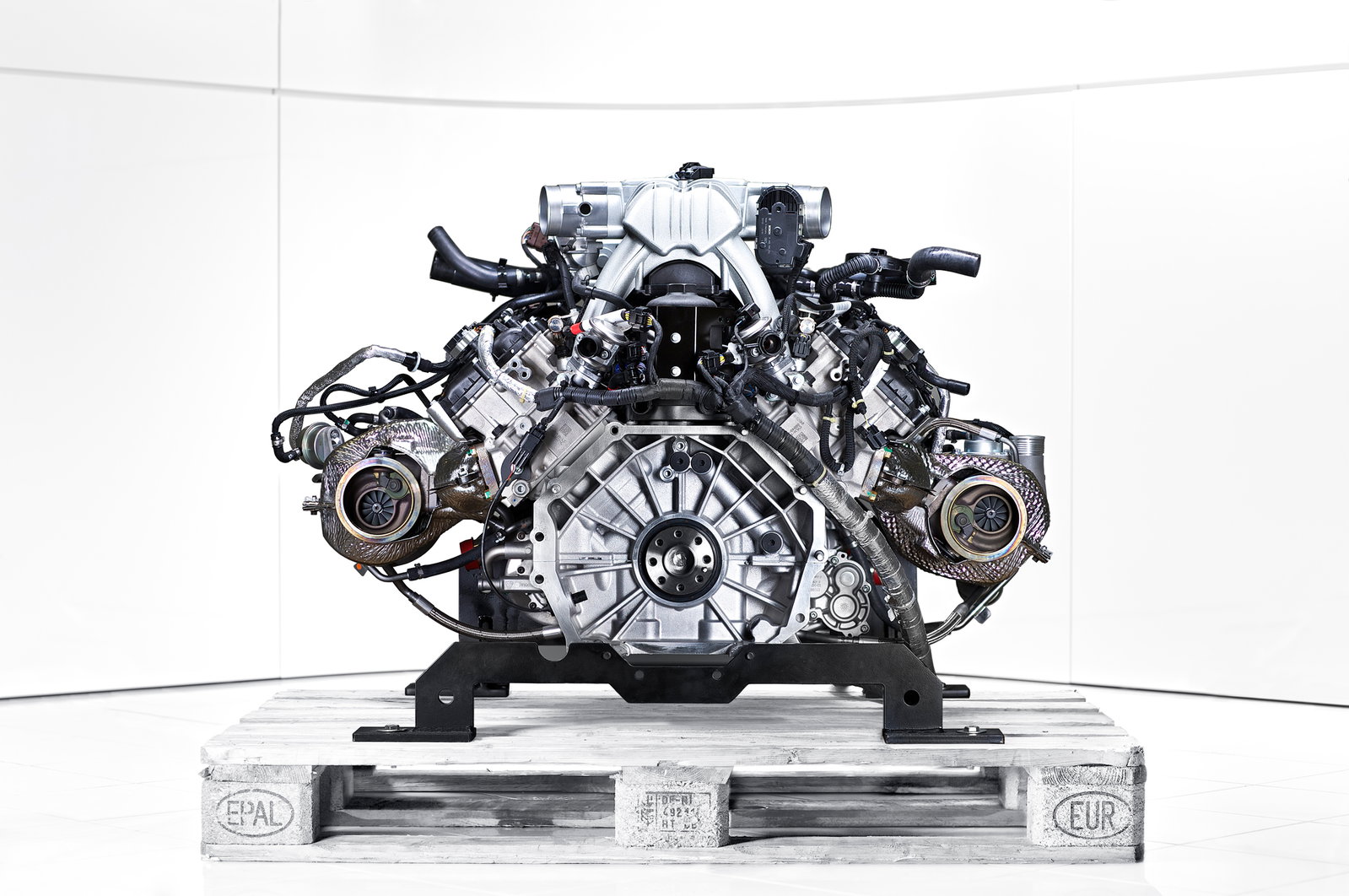 20 Beautiful Engines That Will Make You Question Your Manufacturer