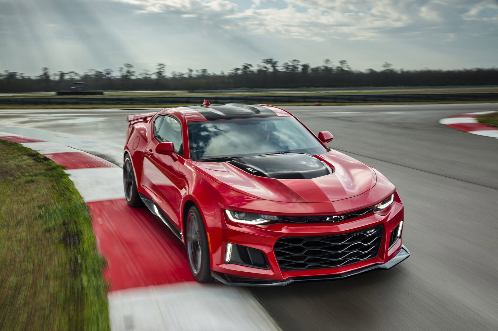 5 Things You Need To Know About The New Chevrolet Camaro ZL1