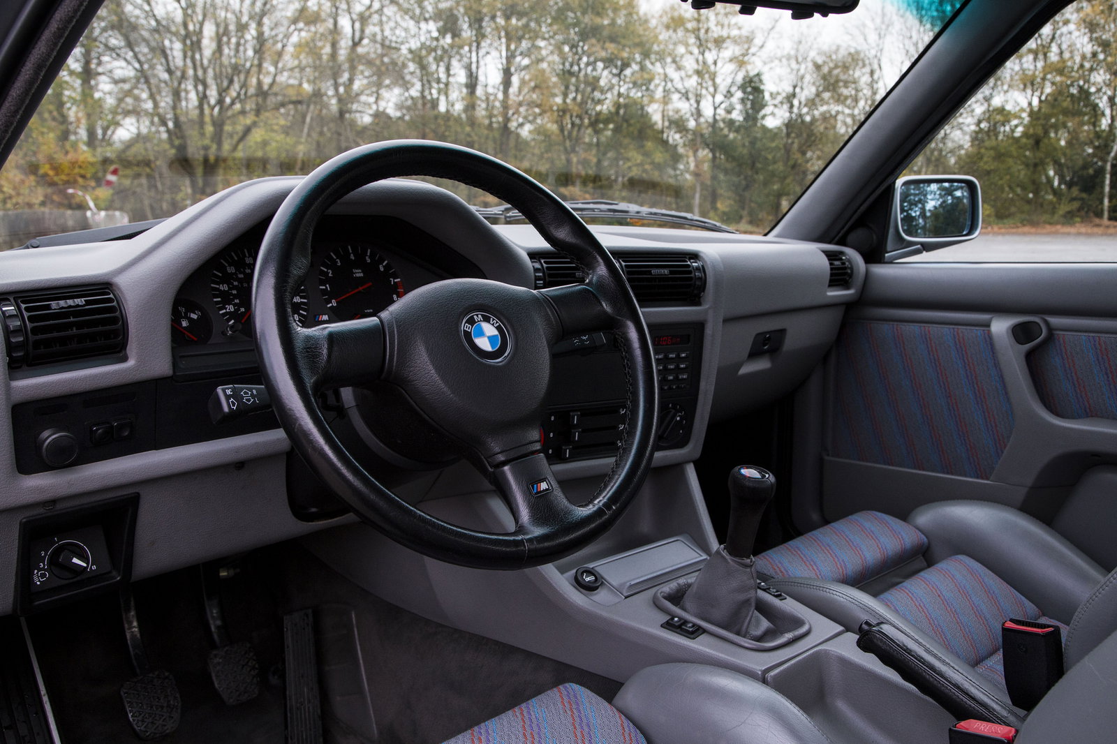7 Features That Aren't Standard On Cars But Should Be