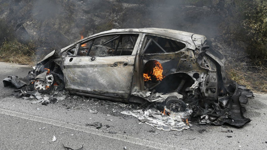 Seeing An Ultra-Rare Toyota 2000GT Crushed To Death By A Tree Will Give You Inconsolable Feels 