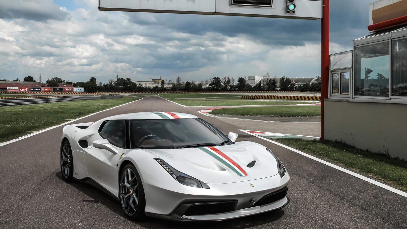 The Ferrari 458 MM Speciale Is A GTO-Inspired One-Off That'll Make You Lose Your Mind