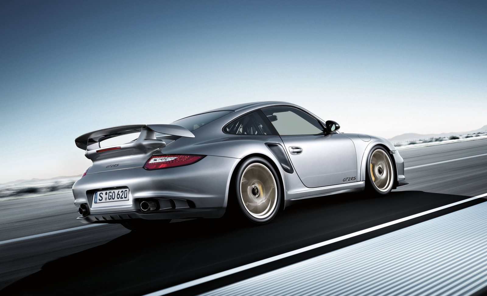 9 Painfully Honest One Line Car Reviews