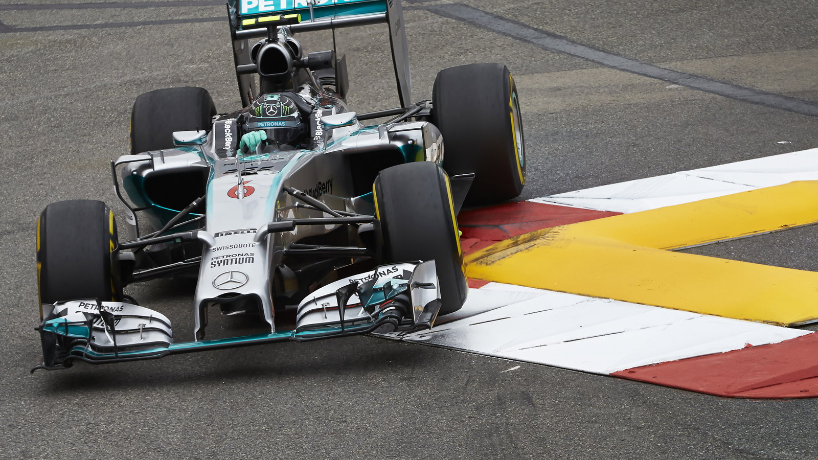 Rosberg Unceremoniously Shuts The Door On Hamilton's Chance Of Pole