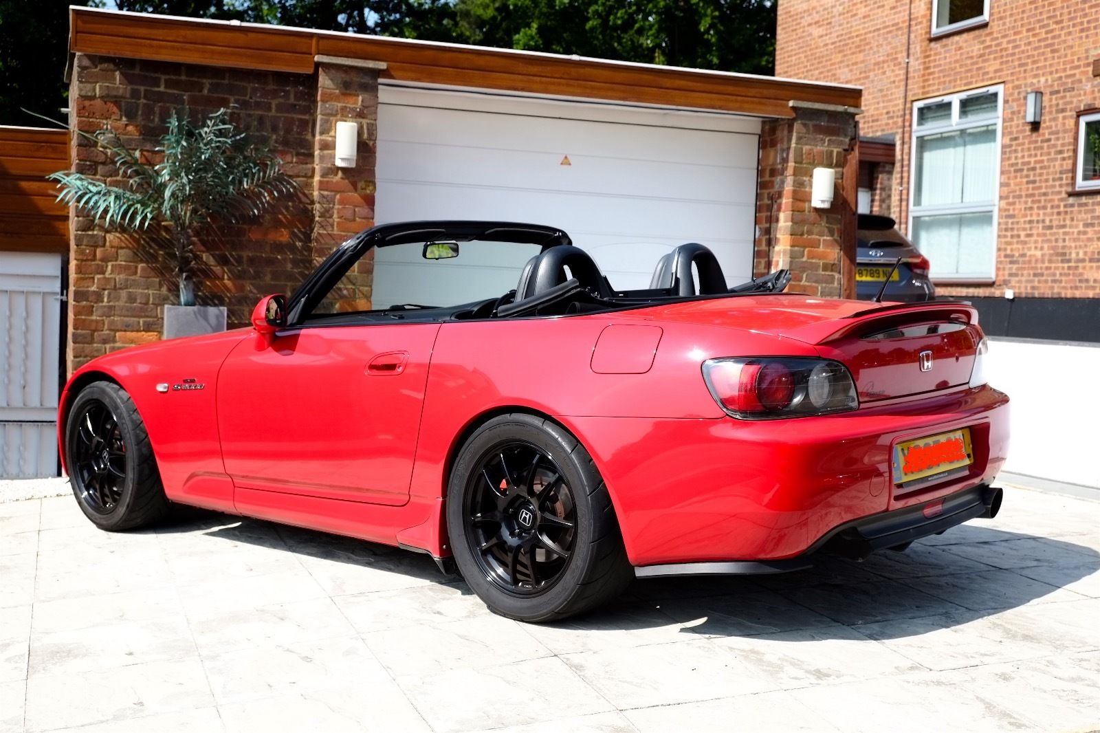 Celebratory Burnouts And Donuts Should Be Mandatory For Race Winners