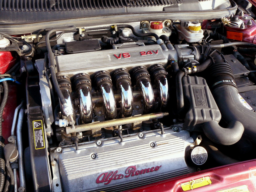 10 Iconic Engines Every Petrolhead Needs To Know