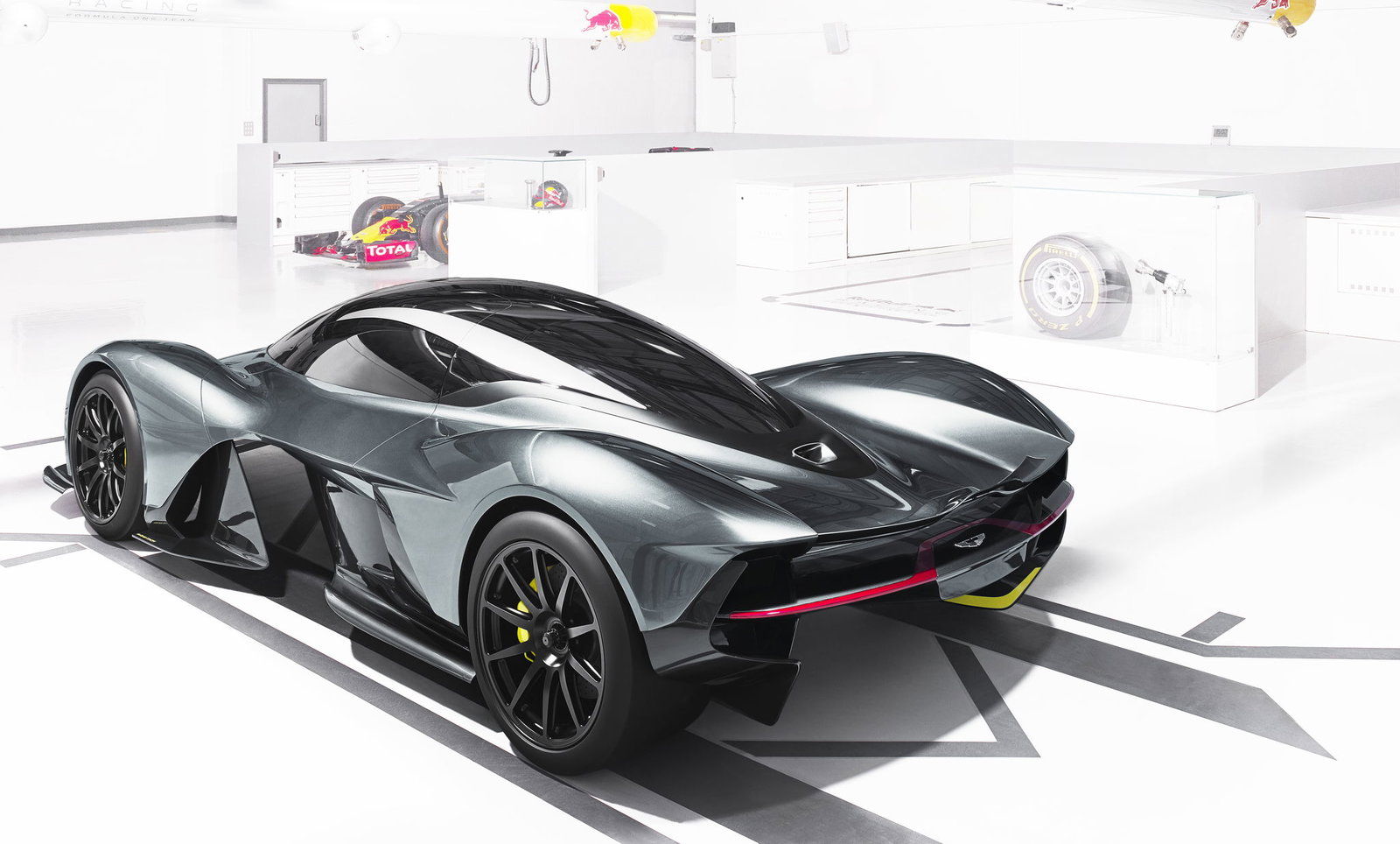 10 Things We Learned About The Aston Martin AM-RB 001 Hypercar