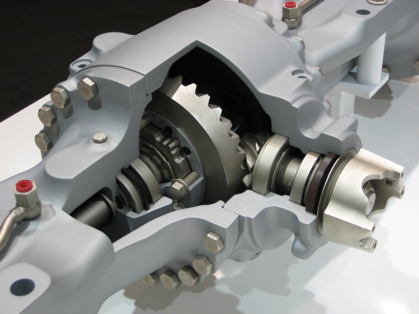 7 Features That Aren't Standard On Cars But Should Be