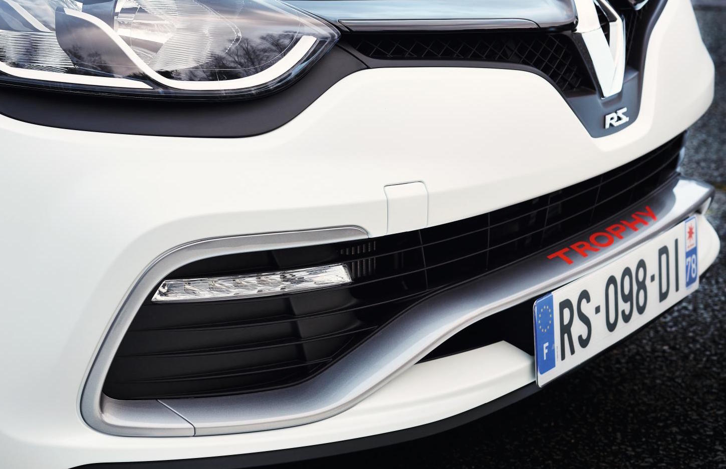 The Renault Clio RS 220 Trophy Is Here, But There's Still No Manual Option 