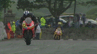 20 Amazing Gifs That Prove Road Racers Are Fearless